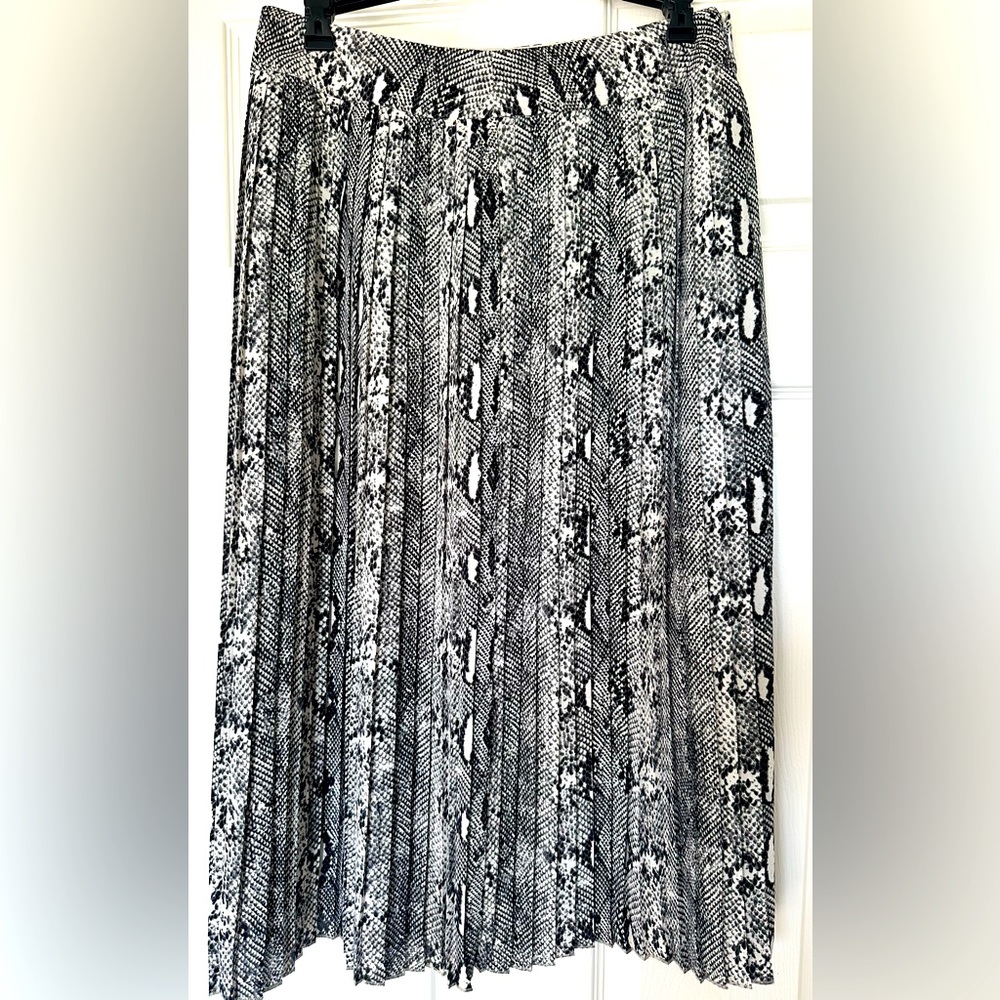J. Crew Black and White Patterned Midi Skirt
